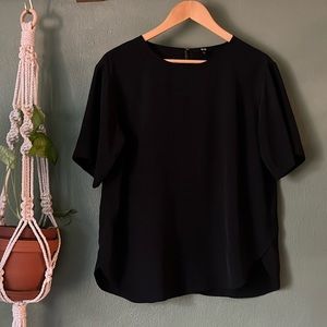 Uniqlo Silky Box Top